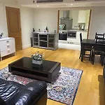 Home Away From Home - Flat In Paddington