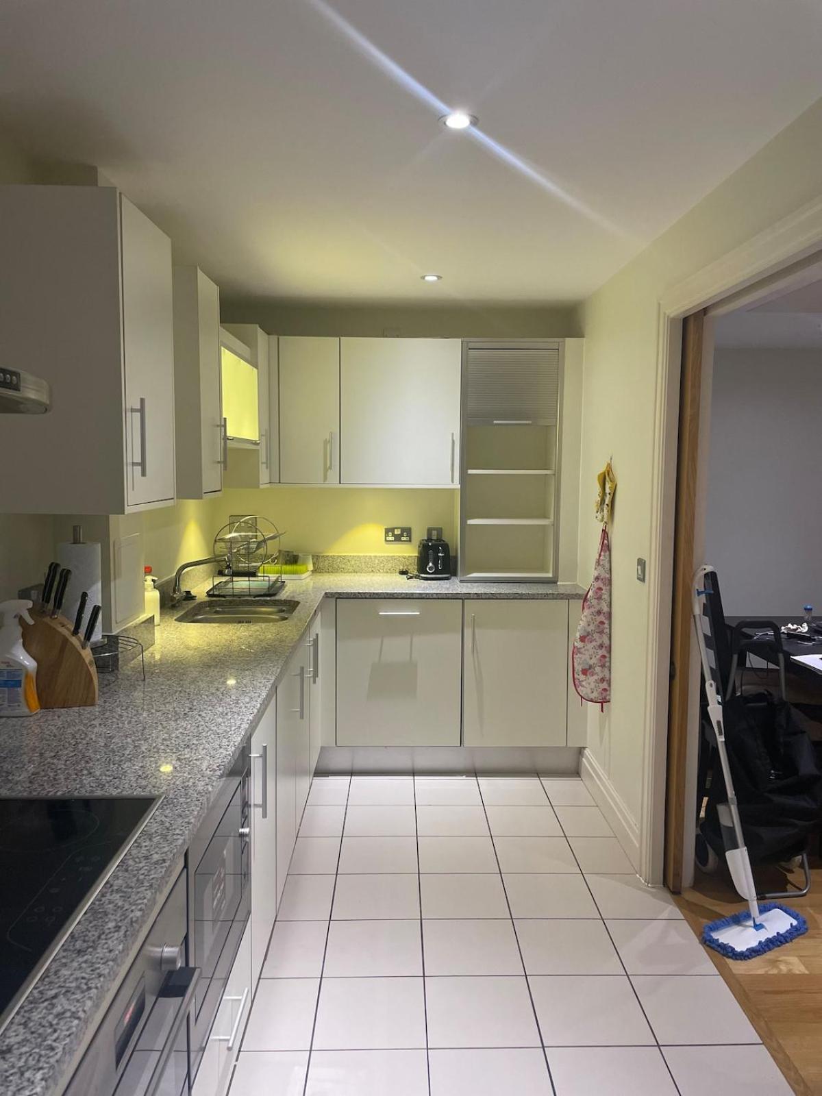 Away From - Flat In Paddington Londra